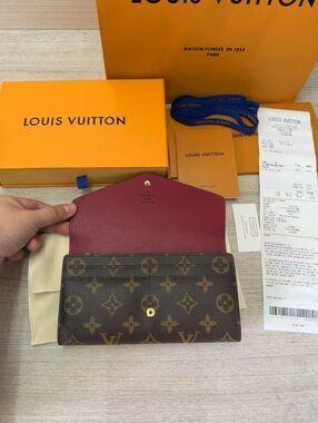 Louis Vuitton Fuchsia Sarah Wallet
